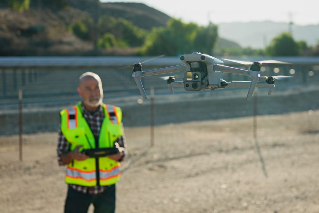 Solar farm frone inspection team flying an Autel Max 4t to detect damaged solar cells.